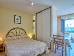Appartements T1 bis au calme avec balcon, proche des Thermes, WiFi Gratuit - FR-1-841-71 : photos des chambres