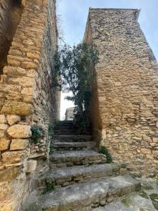 Appartements Charming house in the village center of Venasque : photos des chambres