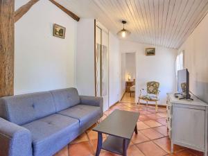 Appartements Charmant T2 avec terrasse fleurie, WiFi, animaux admis - FR-1-841-81 : photos des chambres