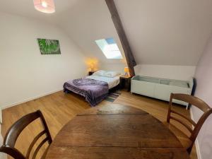 Maisons de vacances Gite de charme avec animaux admis, proche chateaux de la Loire - FR-1-381-627 : photos des chambres
