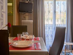 Charmant T1 bis avec balcons et animaux admis - FR-1-841-67