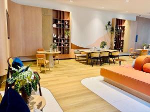 Poolside Paradise, Nice pool view