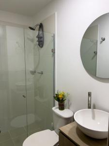 Comodo 2 cuartos AC y piscina