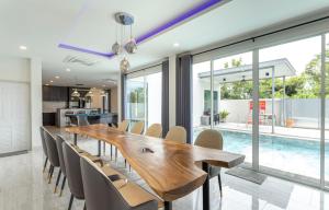 6BR Pool Villa - Karaoke and Pool Table near Golf