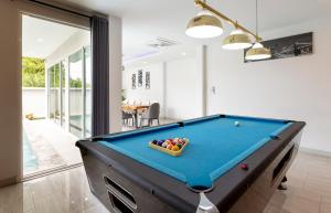 6BR Pool Villa - Karaoke and Pool Table near Golf