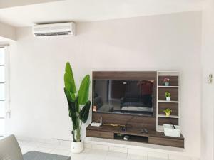 Semi D 1-13 pax Klang Botanic Lengkuk Rhu 5R4B YSW Homes