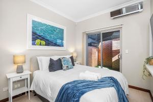 The Perth Summit A Sepal Stay