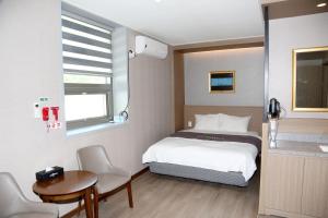 Mungang Hot Springs Hotel