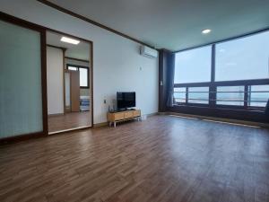 Taean Mongsanpo Monggle Monggle Pension