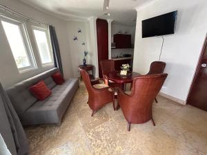 Blue angel 12 a pasos de la 5av y la playa