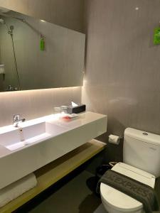 Ayda Mangga Dua ex Zuri Express Mangga Dua