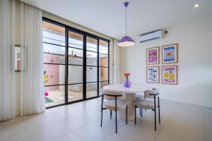 Stylish Villa Klio Pererenan By OriVista