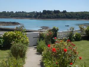 Maisons de vacances Gite Vue Imprenable Mer : photos des chambres