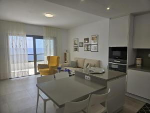 Apartment mit Poolsicht