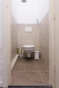 #LiveLikeALocal Nestroyplatz Apartment near center