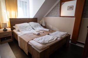 One-Bedroom Suite room in Ambrózia Szálláshely és Étterem