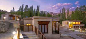 Nirvana Retreat