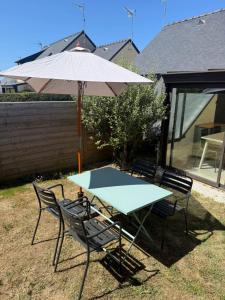 Maisons de vacances Maisonnette refaite a neuf - Jardin - Piscine : photos des chambres