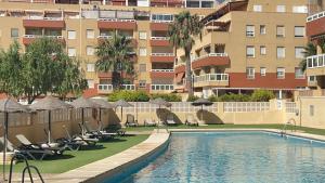 MAR AZUL Playa y Piscina 80 metros de la playa