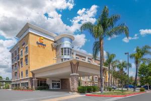 Comfort Suites Ontario Airport Convention Center