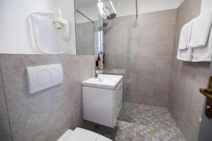 Economy Suite 3*** room in Apollo Wellness Club
