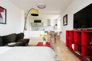 Ducks in the yard - Self Check in