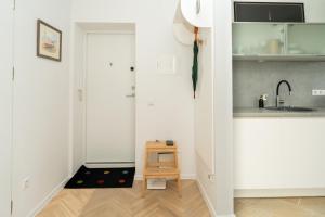 Ducks in the yard - Self Check in