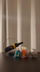 Urban Retreat 3-Min Walk from Achasan Station, 15-Min to Seongsu, Tranquil Space for Relaxation