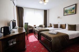 Twin Room 4**** room in Apollo Wellness Club