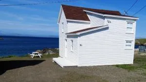 The Old Salt Box Co. - Aunt Glady's - Seldom