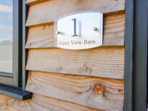 Stiper View Barn 1