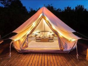 Luxe Glamping Tipitentjes een 4 en 2 persoons tent