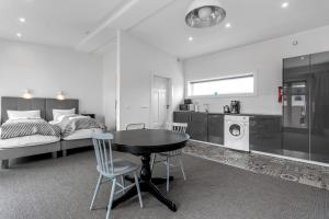 Ice Apartments by Heimaleiga