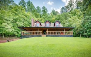 Three-Bedroom Villa room in Hidden Hollow Lodge