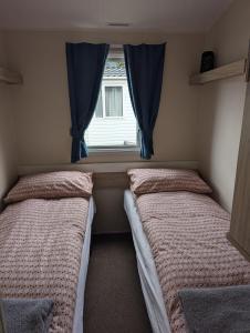 Salsa static caravan close to Edinburgh