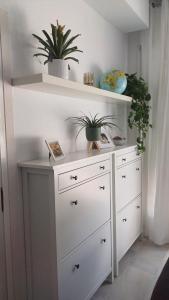 3-Min Walk to Beach , Pool , Estepona , 3BR