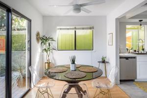 Silver Triangle Oasis with Verdant Backyard