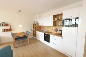 One-Bedroom Apartment with Balcony room in Villa Düne - Ferinewohnung 07 Morgensonne