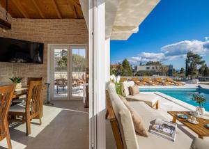 Villa Katarina with pool