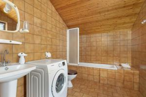 Bystra Unique House in the Mountains with Terrace, Garden & Parking by Noclegi Renters