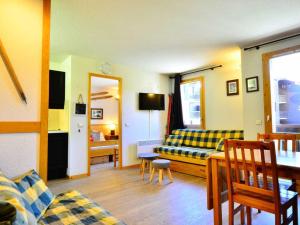 Appartements Appartement Montchavin La Plagne - 2 pieces, 36m², 1 min des pistes, 5 personnes, balcon ouest - FR-1-329-20 : photos des chambres