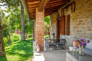 Panoramic House In The Tuscan Hills
