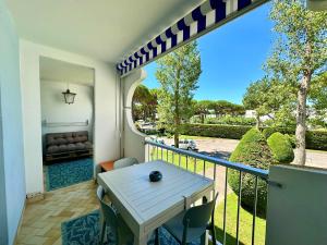 PGH N51 - Centre, 10 min à la Plage, Garage privé