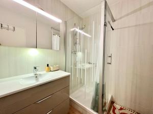 Appartements PGH N51 - Centre, 10 min a la Plage, Garage prive : photos des chambres