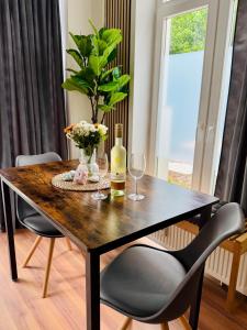 Strandstudio 19, Exklusive Wohnung, erste Reihe, eigener Strandkorb am Strand, Kamin