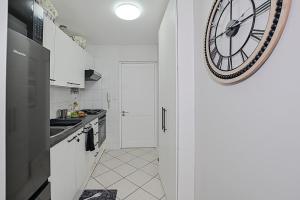 SeeHUYS Boutique Bloubergstrand Beachfront Studio