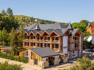 Forest Green & Spa - 4hvězdičkové hotely ve městě Hura-Humora