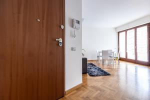 Corner house
