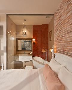 The Luna Boutique Hotel