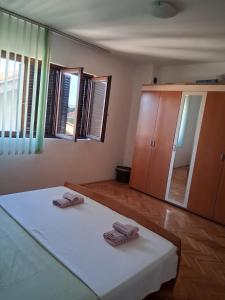 Manchev Apartments